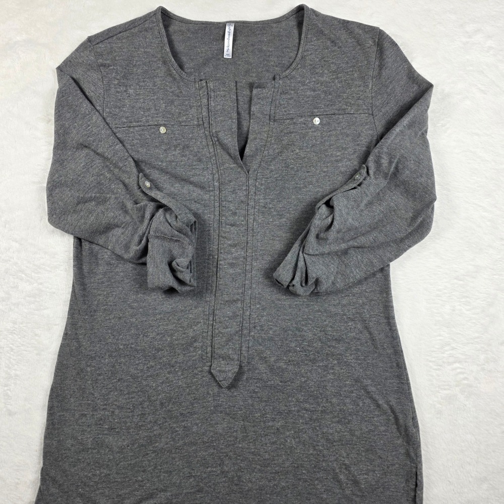 Passports Tunic Top Womens L‎ Grey Excellent Roll Tab Sleeve Split Neck 234